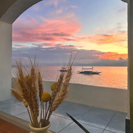 Moana Beach House Moalboal Esterno foto