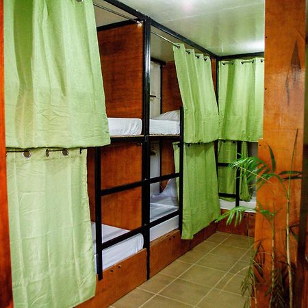 Moana Beach House Moalboal Esterno foto