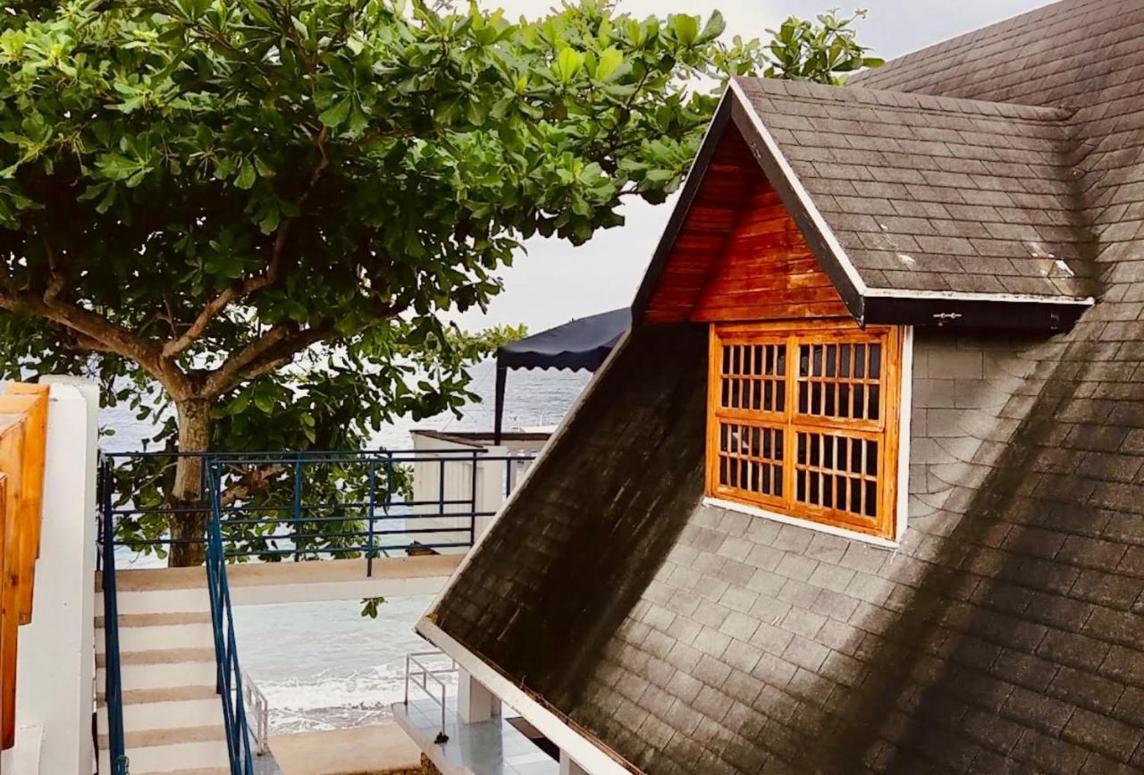 Moana Beach House Moalboal Esterno foto