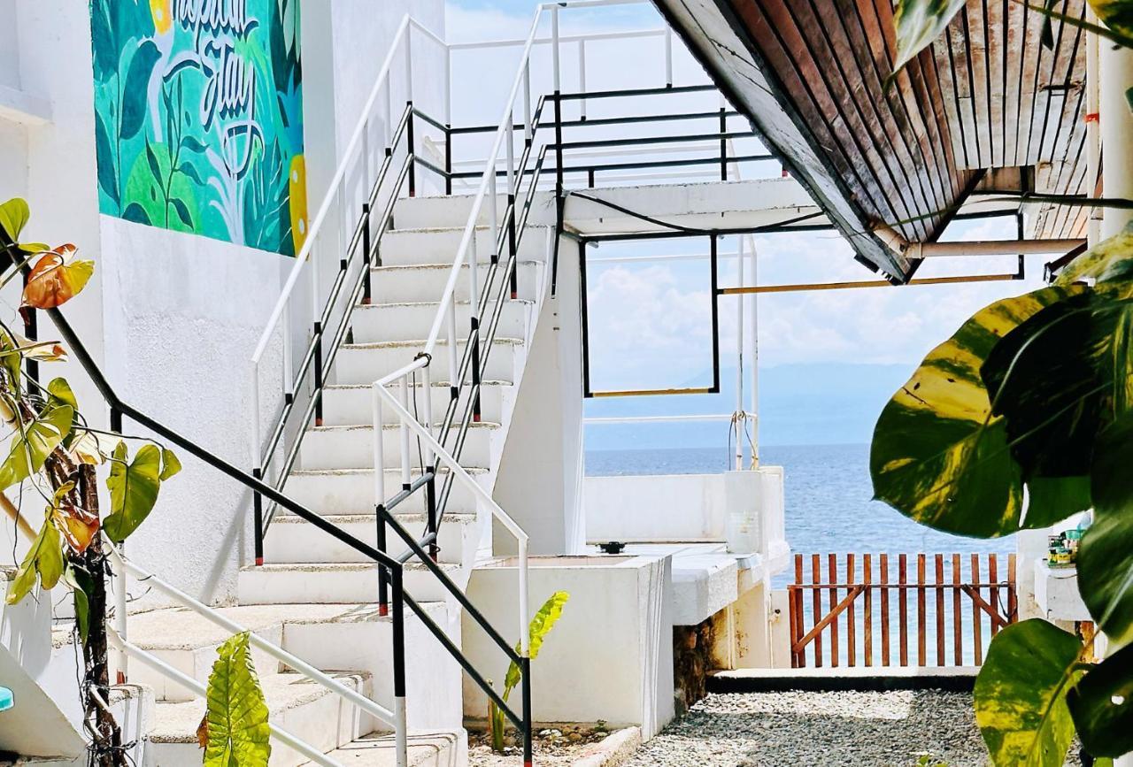 Moana Beach House Moalboal Esterno foto