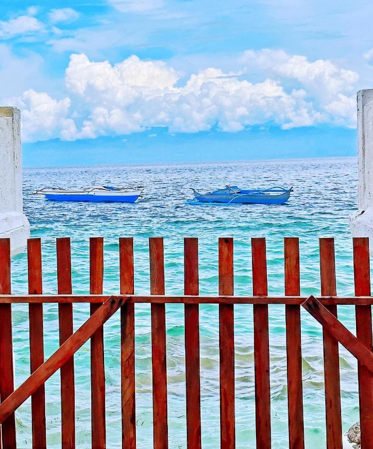 Moana Beach House Moalboal Esterno foto