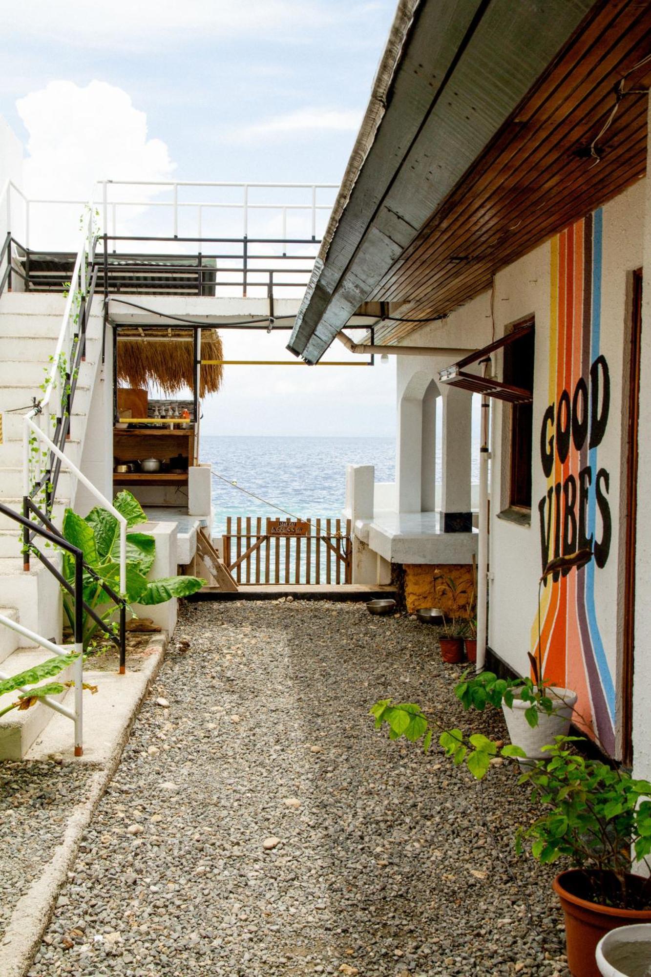 Moana Beach House Moalboal Esterno foto